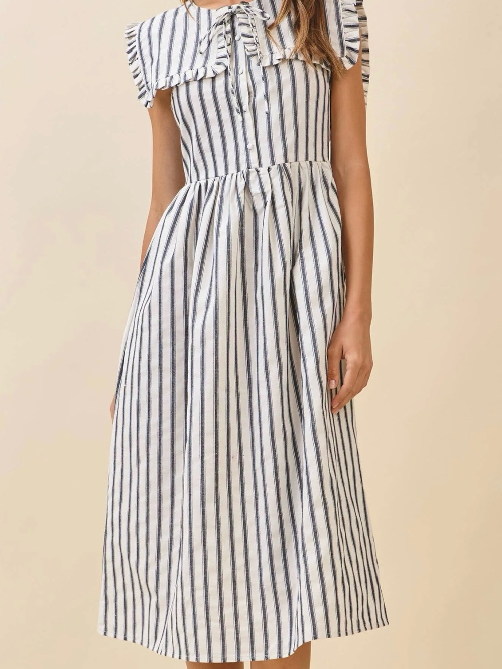TCEC Striped Ruffle Square Collar Front Toe Black and White Midi Dress Large